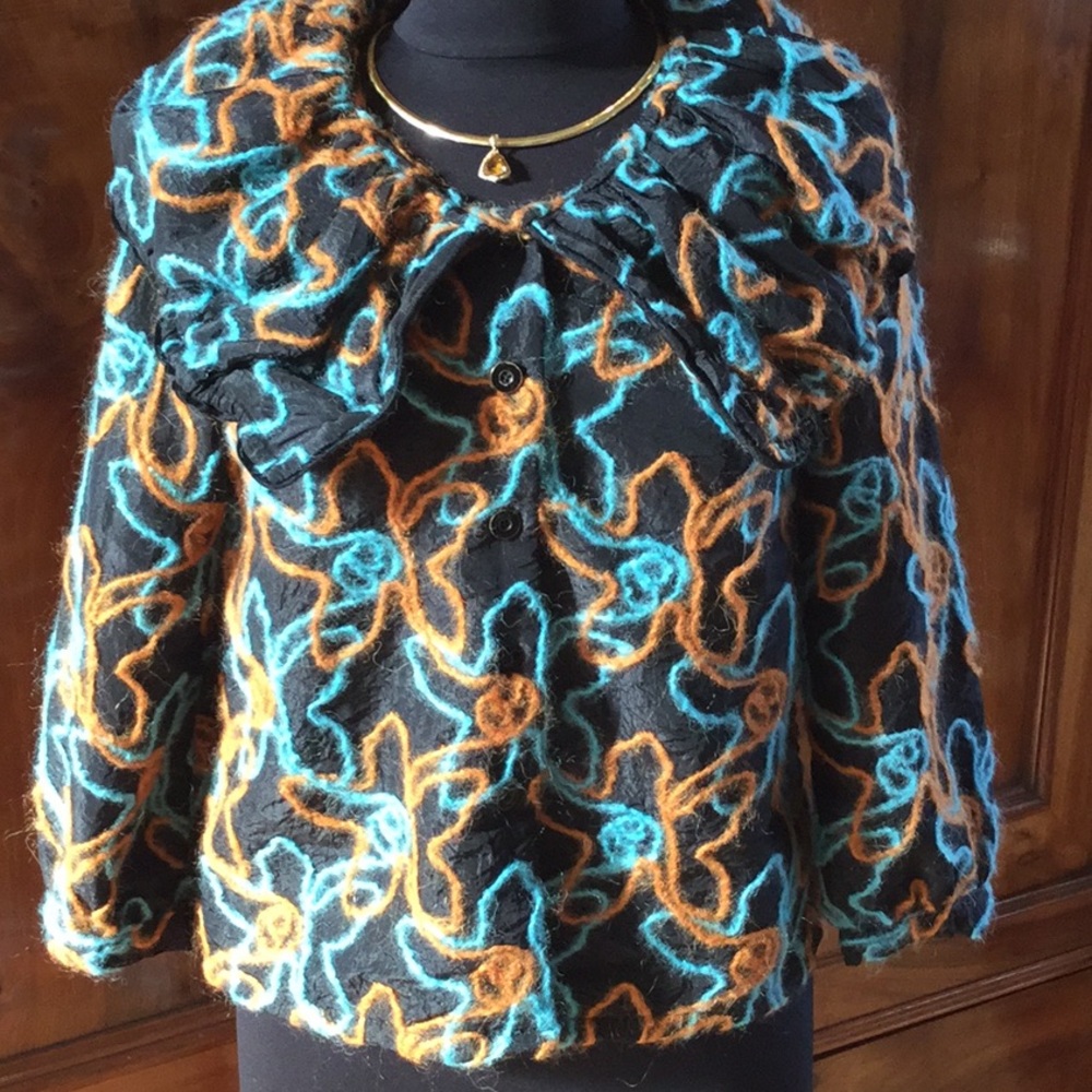 Awesome Liz Logle Threaded Blazer